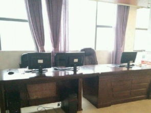 东方国际商务港 精装380平办公空间，42元/平月租带设备，南宁租赁优选